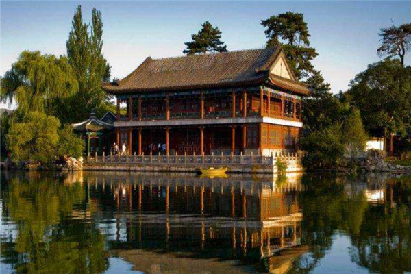 中國十大夏季旅游勝地，適合夏天旅游的地方有哪些