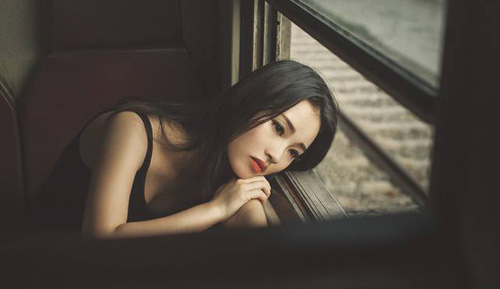 特別傷感讓人看了想哭的句子，最傷感的句子看了想哭